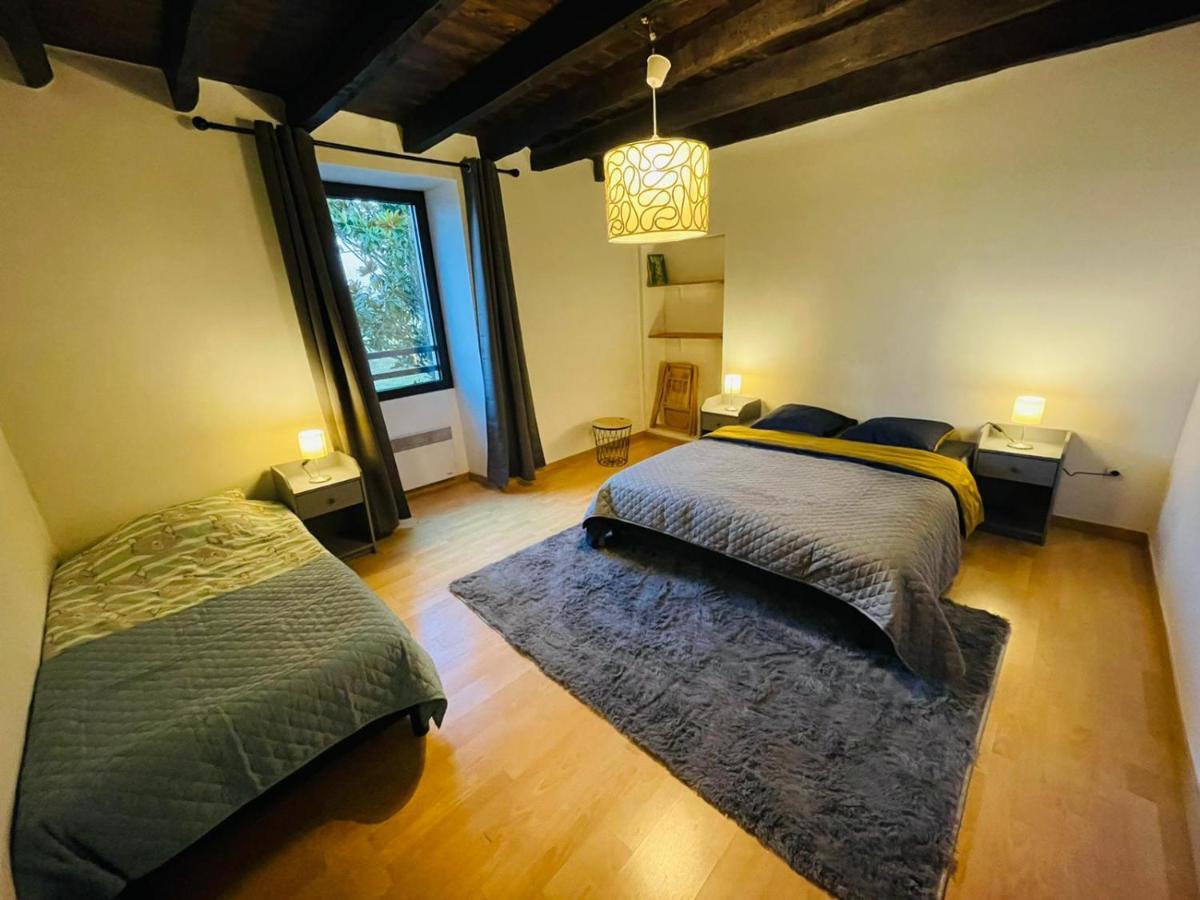 Maison Au Calme Pour 5 Personnes La Chapelle-de-Brain Exterior photo
