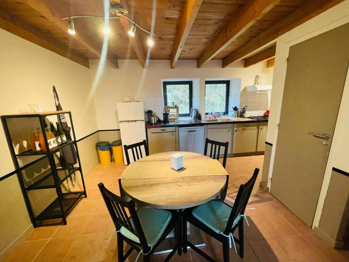 Maison Au Calme Pour 5 Personnes La Chapelle-de-Brain Exterior photo